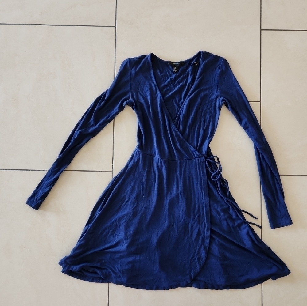 Forever 21 Soft Navy Blue Longsleeved Dress. Size Small